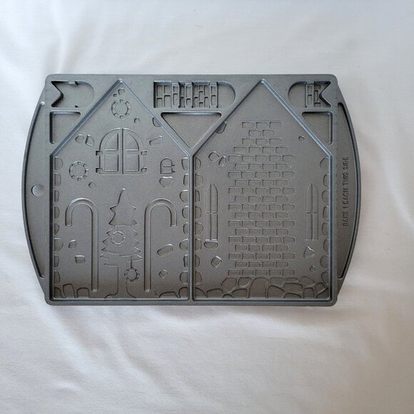 Cast Iron Gingerbread House Mold Double Sided Christmas Holiday - Picture 2 of 6